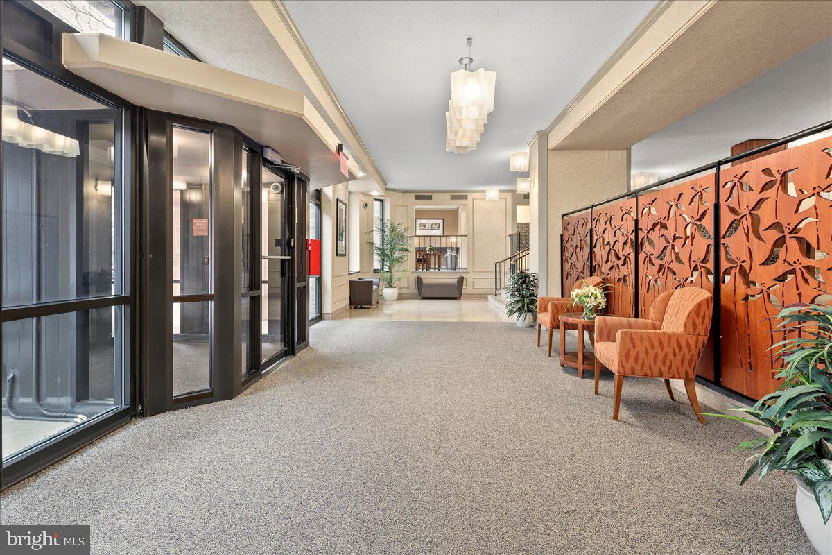 5901 Mt Eagle Drive, Unit 802 Alexandria, VA 22303 - Photo 4 of 52