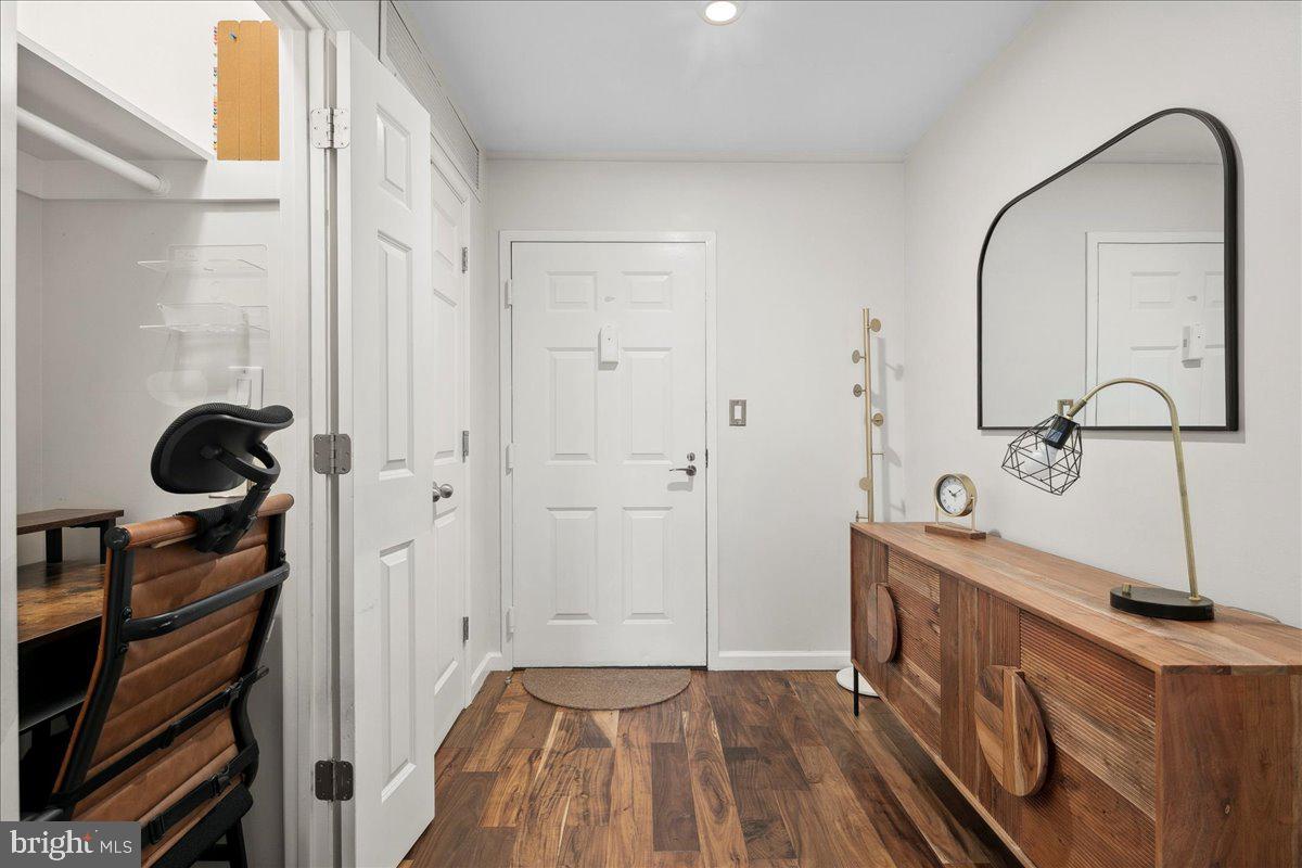 5901 Mt Eagle Drive, Unit 802 Alexandria, VA 22303 - Photo 7 of 52