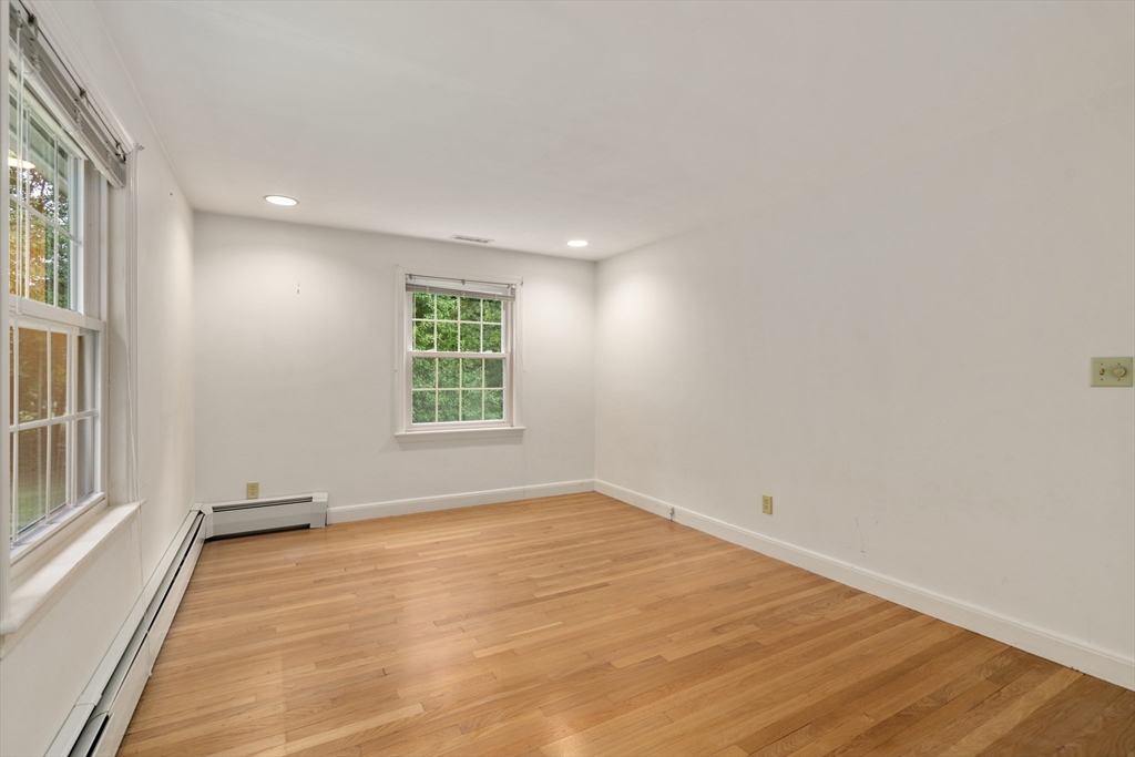 10 Radcliffe Road Weston, MA 02493 - Photo 3 of 41
