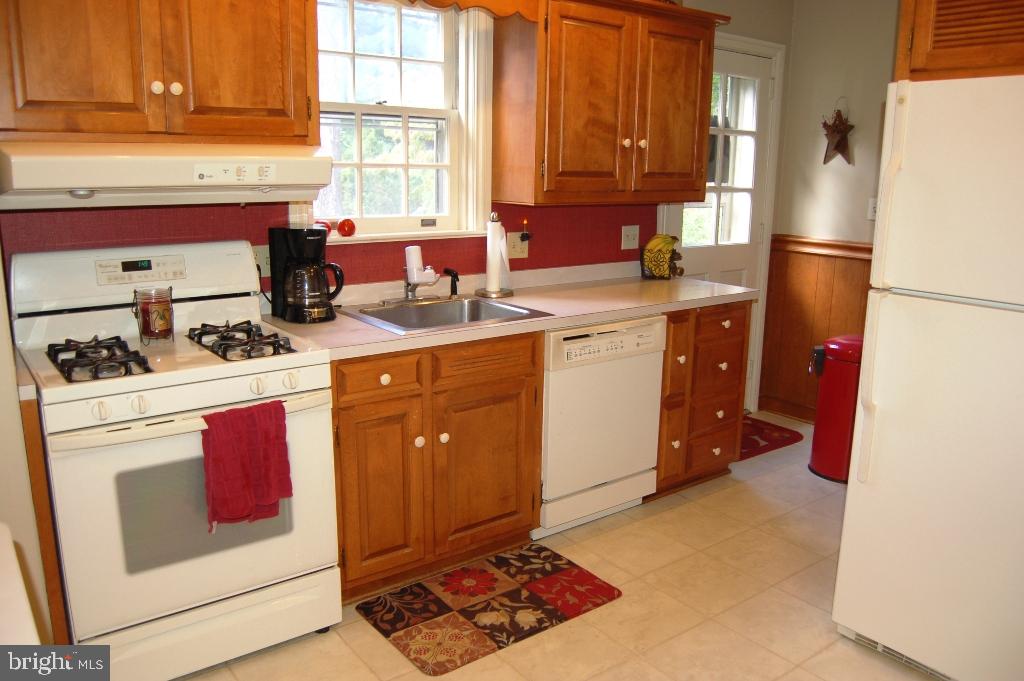 1516 Esbenshade Road Lancaster, PA 17601 - Photo 6 of 21 Gallery Image 6