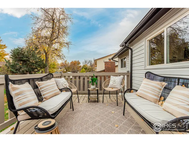 a view of a bench in the roof deck