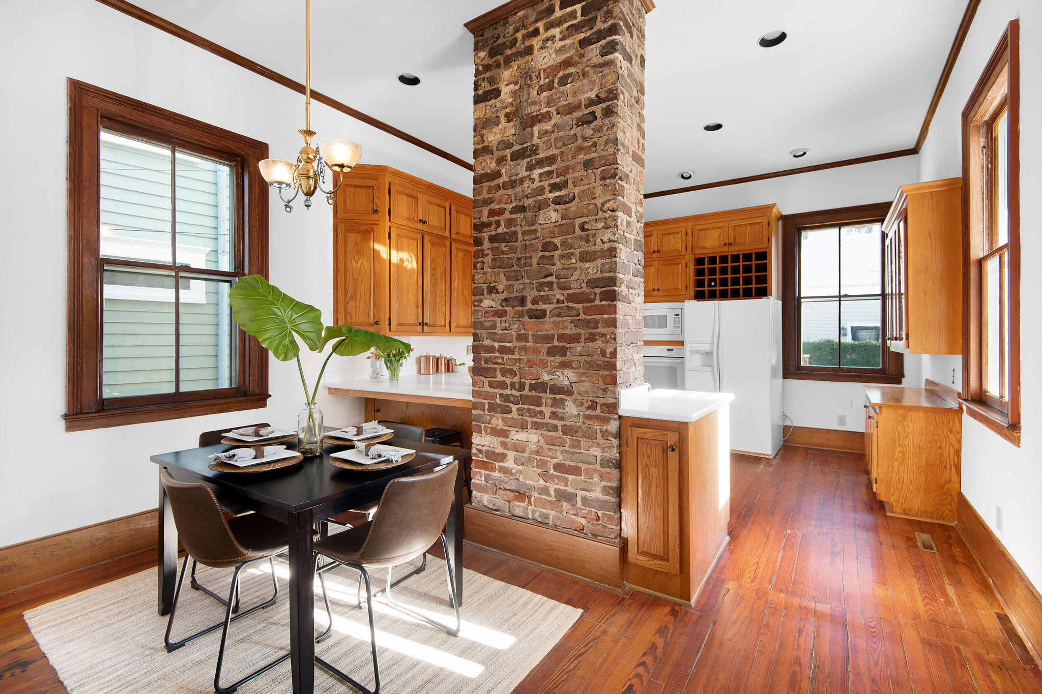 34 Rutledge Avenue Charleston, SC 29401 - Photo 20 of 53 Charming fireplace detail