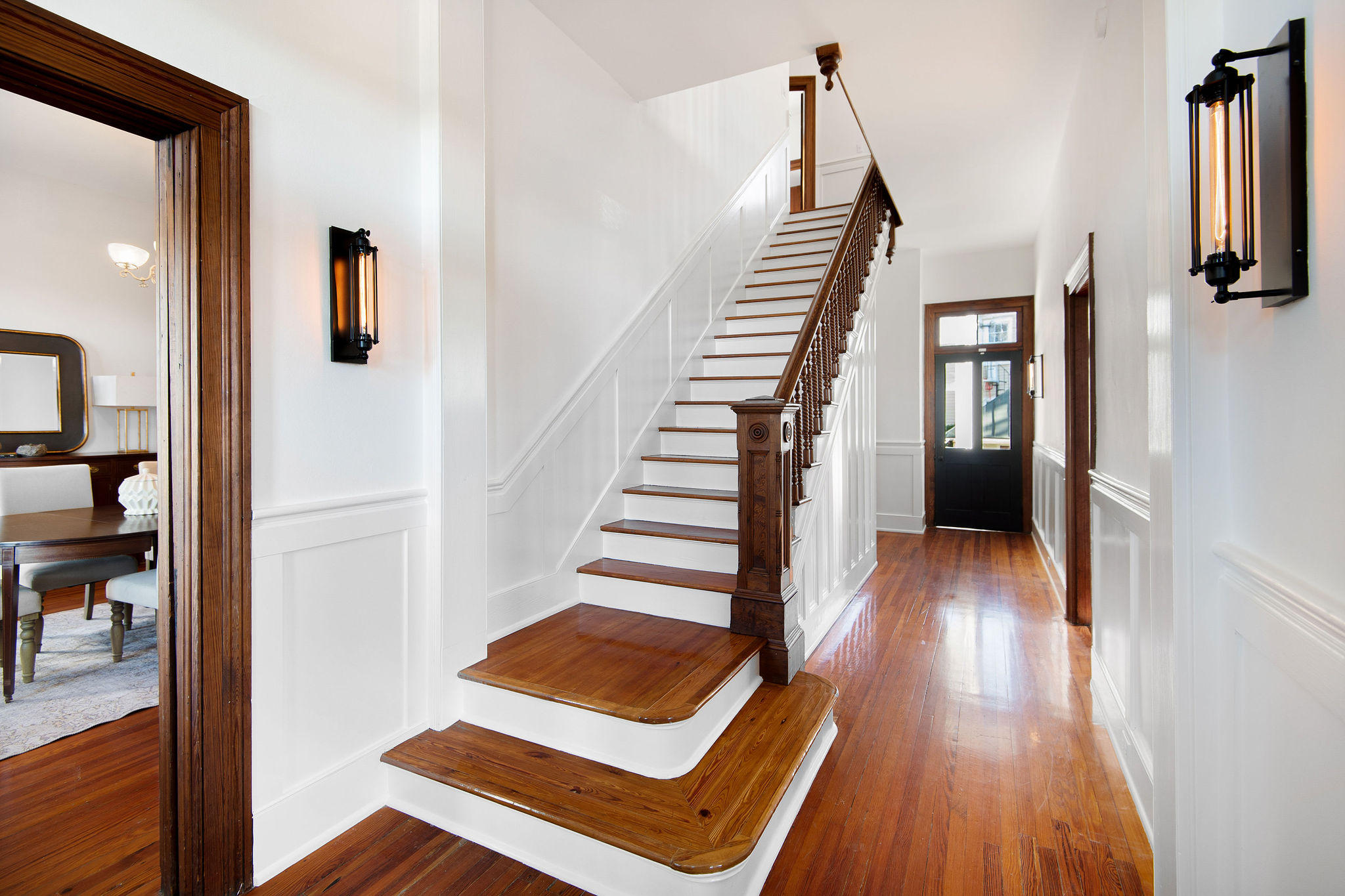 34 Rutledge Avenue Charleston, SC 29401 - Photo 23 of 53 Landing with 90 degree bullnose step