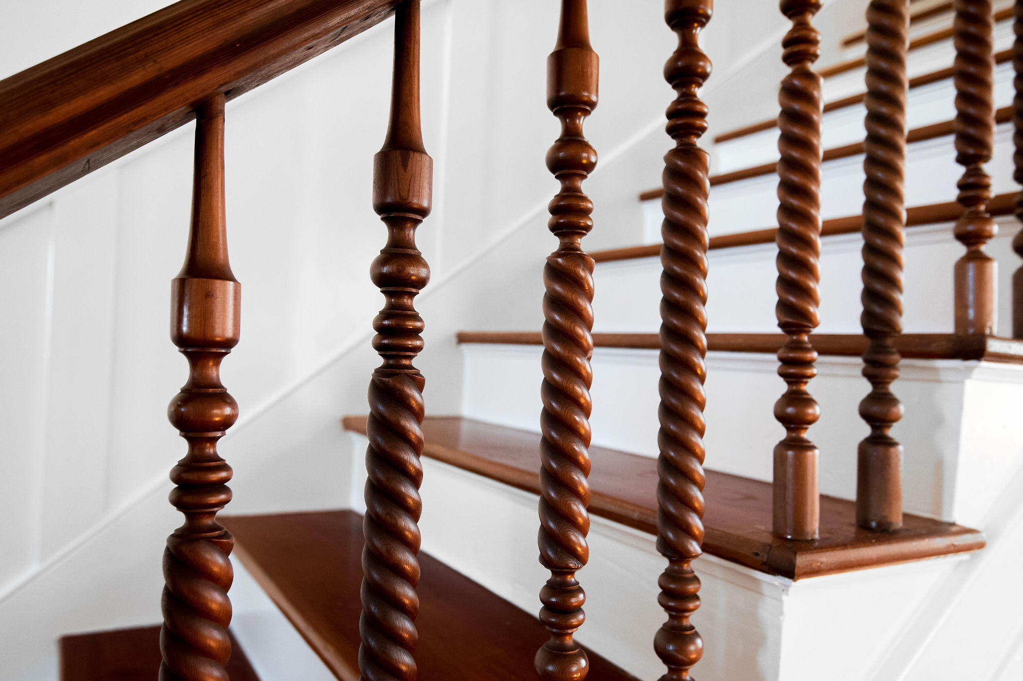 34 Rutledge Avenue Charleston, SC 29401 - Photo 25 of 53 Beautifully restored balusters
