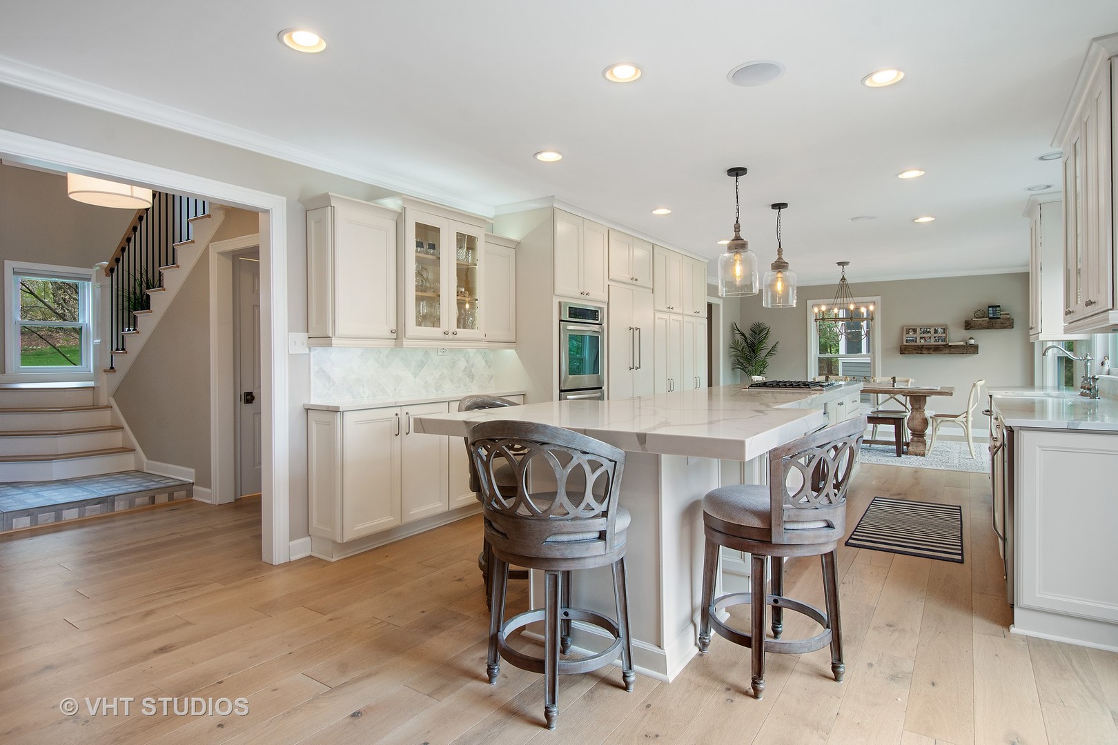 415 North Valley Road Barrington, IL 60010 - Photo 5 of 36 a view of a dining room with furniture