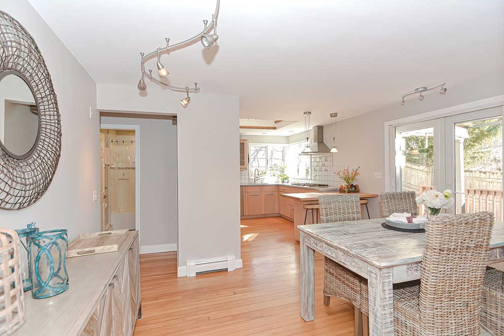 11 Hill Top Road Wellesley, MA 02482 - Photo 12 of 42 Gallery Image 12