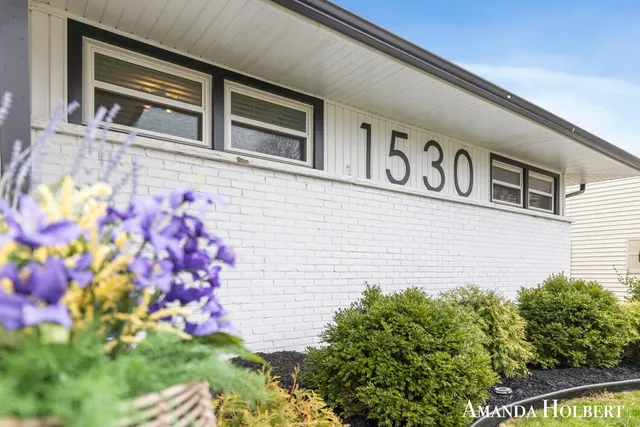 $3,400 | 1530 Sherwood Avenue Southeast, Grand Rapids, MI 49506
