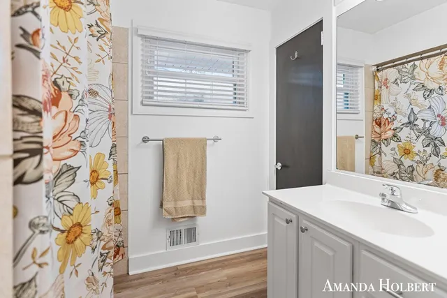 $3,400 | 1530 Sherwood Avenue Southeast, Grand Rapids, MI 49506