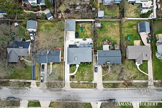 $3,400 | 1530 Sherwood Avenue Southeast, Grand Rapids, MI 49506