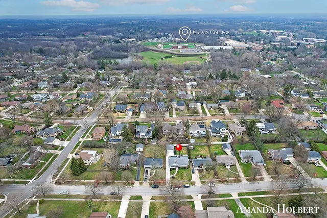 $3,400 | 1530 Sherwood Avenue Southeast, Grand Rapids, MI 49506