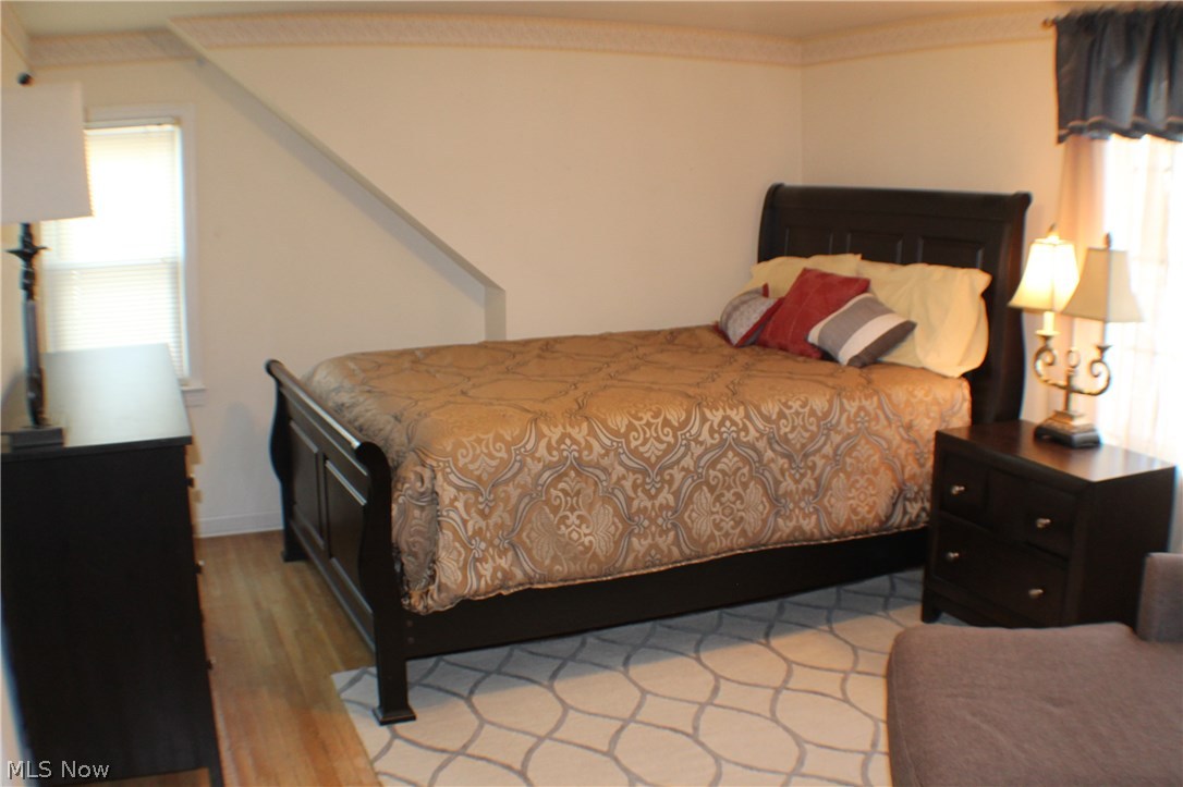 1207 Gordon Road Lyndhurst, OH 44124 - Photo 23 of 33 MASTER BEDROOM