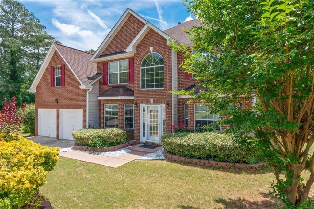 11961 Markham Way Hampton, GA 30228 - Photo 2 of 30