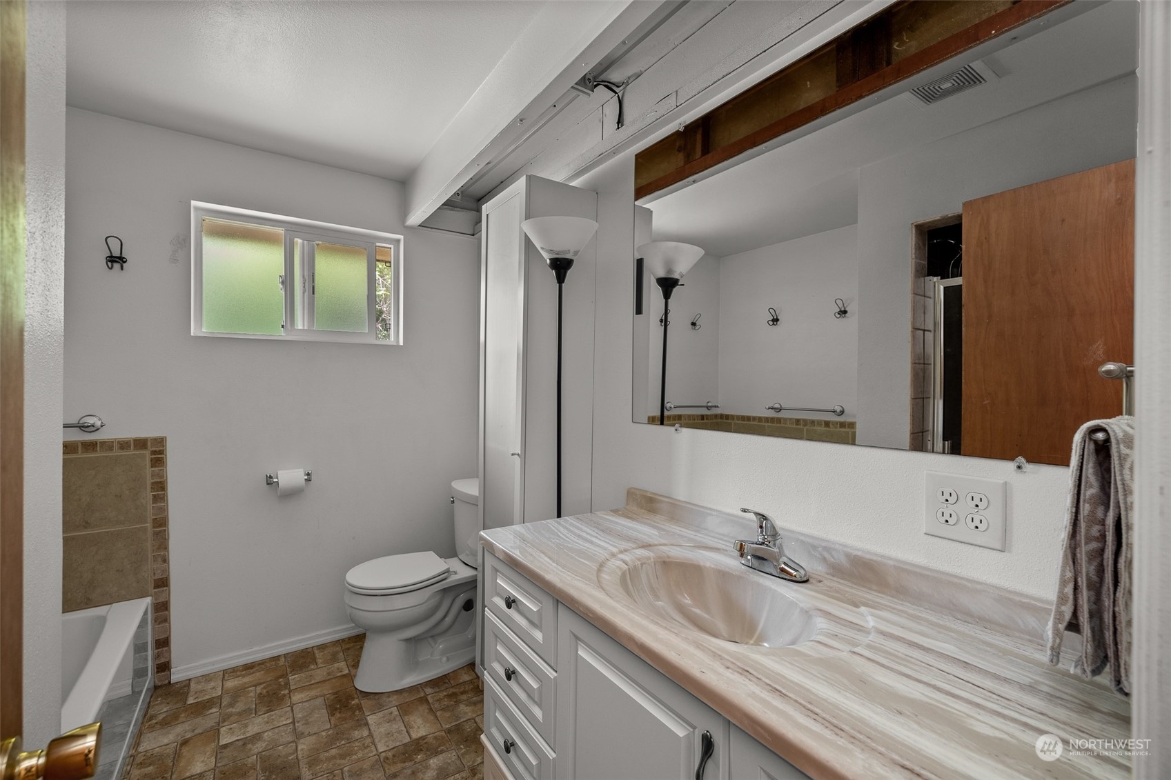 6909 Grange Road Aberdeen, WA 98520 - Photo 17 of 33 Gallery Image 17