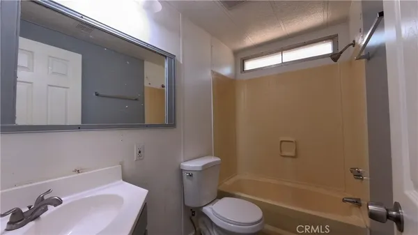 $195,000 | 4335 Lasky Avenue, Clearlake, CA 95422