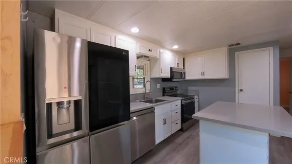 $195,000 | 4335 Lasky Avenue, Clearlake, CA 95422