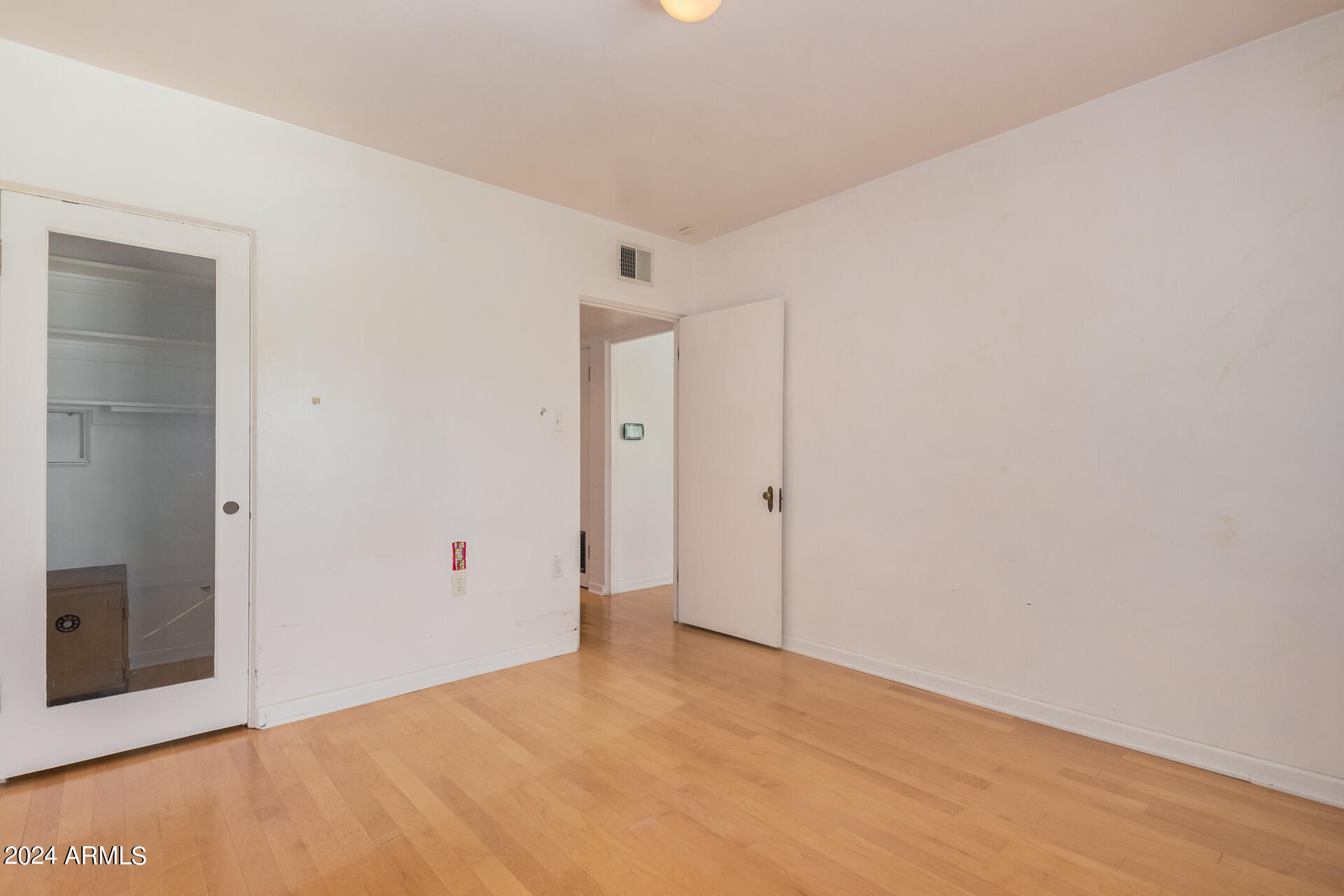 533 West Coronado Road Phoenix, AZ 85003 - Photo 16 of 27 15 - Coronado