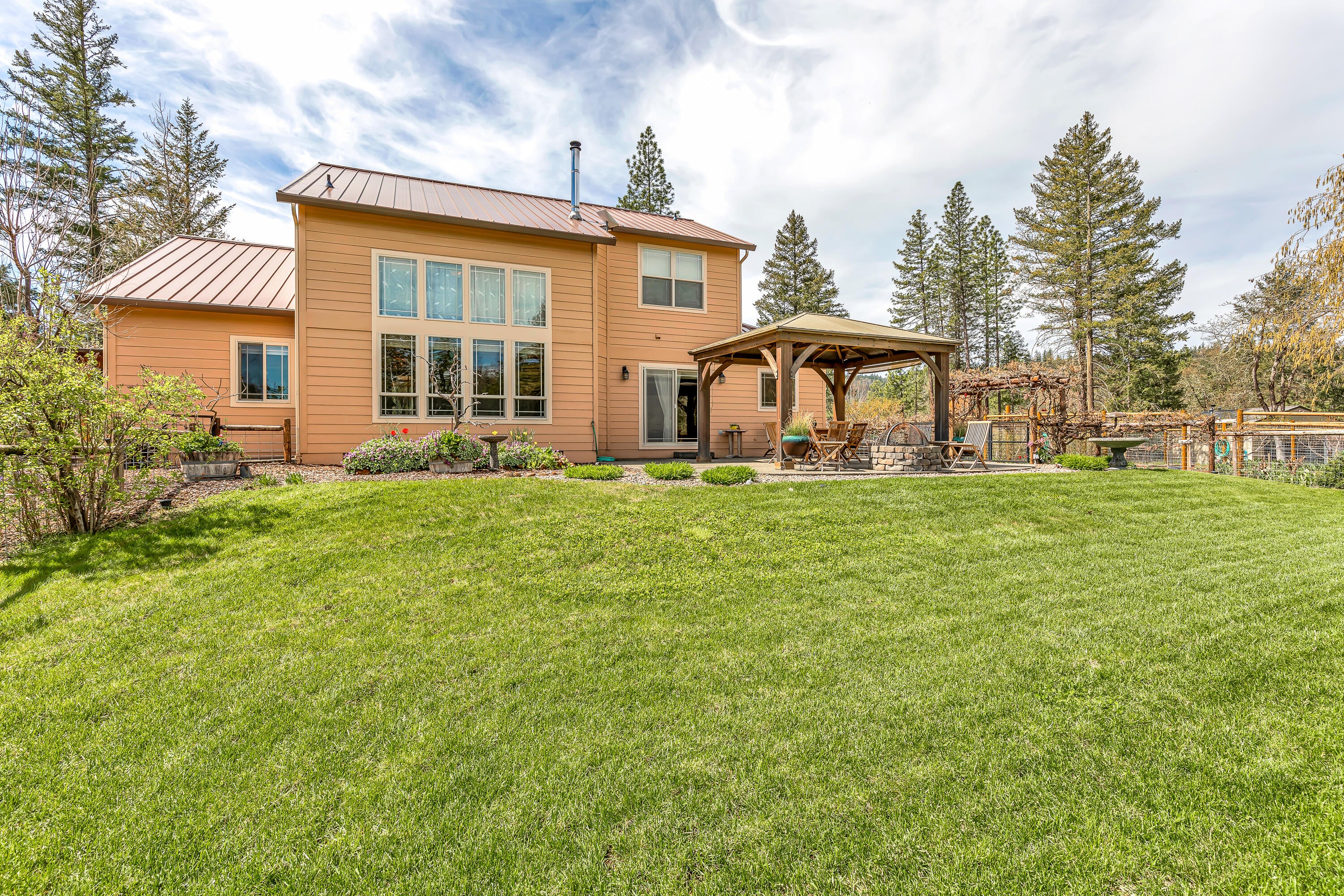 68 Busch Road Trail, OR 97541 - Photo 38 of 75 9R9A4598