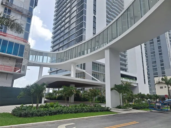 $9,500 | 700 Northeast 24th Street, Unit 2803, Miami, FL 33137