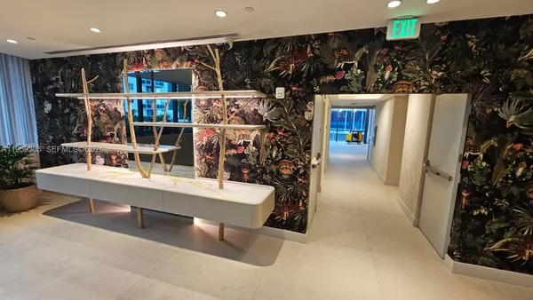 $9,500 | 700 Northeast 24th Street, Unit 2803, Miami, FL 33137