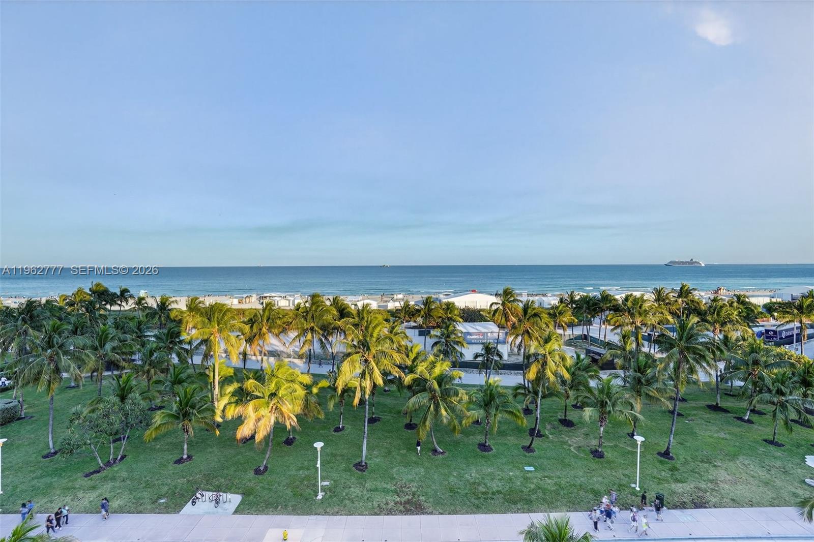 1330 Ocean Drive, Unit R7C Miami Beach, FL 33139 - Photo 4 of 21