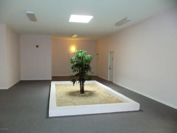 $2,500 | 750 South Orlando Avenue, Unit 404, Cocoa Beach, FL 32931
