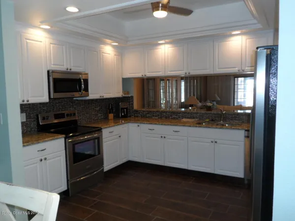 $2,500 | 750 South Orlando Avenue, Unit 404, Cocoa Beach, FL 32931