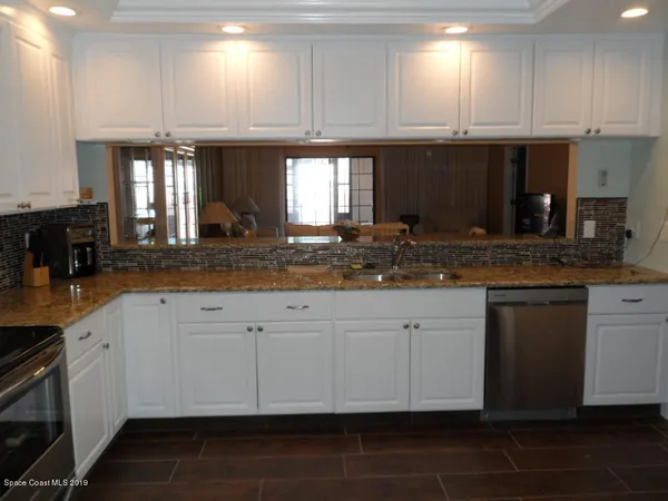 $2,500 | 750 South Orlando Avenue, Unit 404, Cocoa Beach, FL 32931