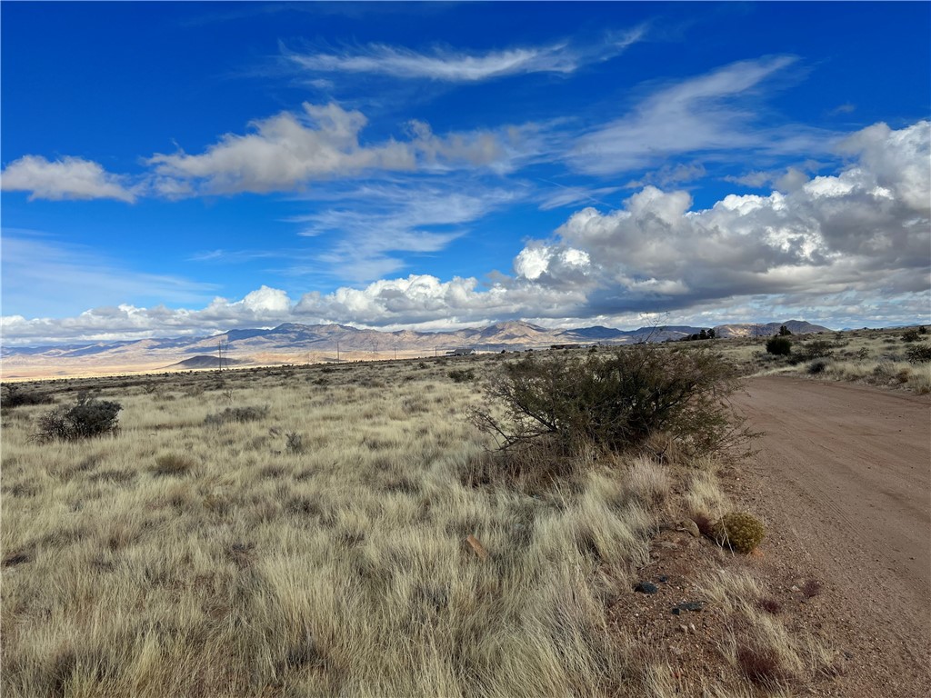 45-ac Westwind Road Kingman, AZ 86401 - Photo 12 of 24 Views to the east