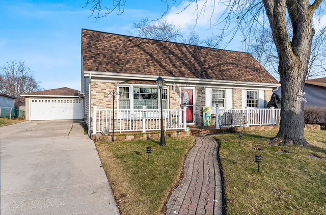 $350,000 | 250 Butternut Drive, Bolingbrook, IL 60440