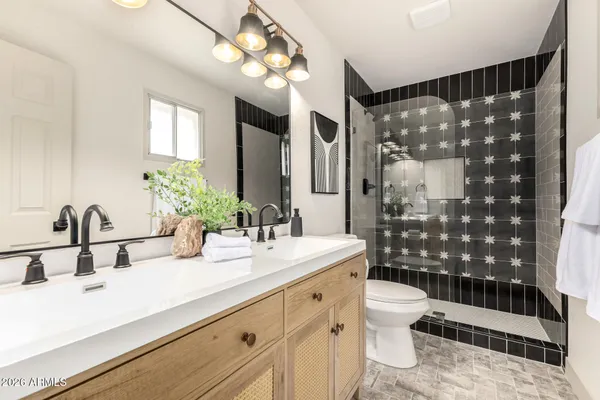 $599,900 | 2041 East Radcliffe Drive, Tempe, AZ 85283