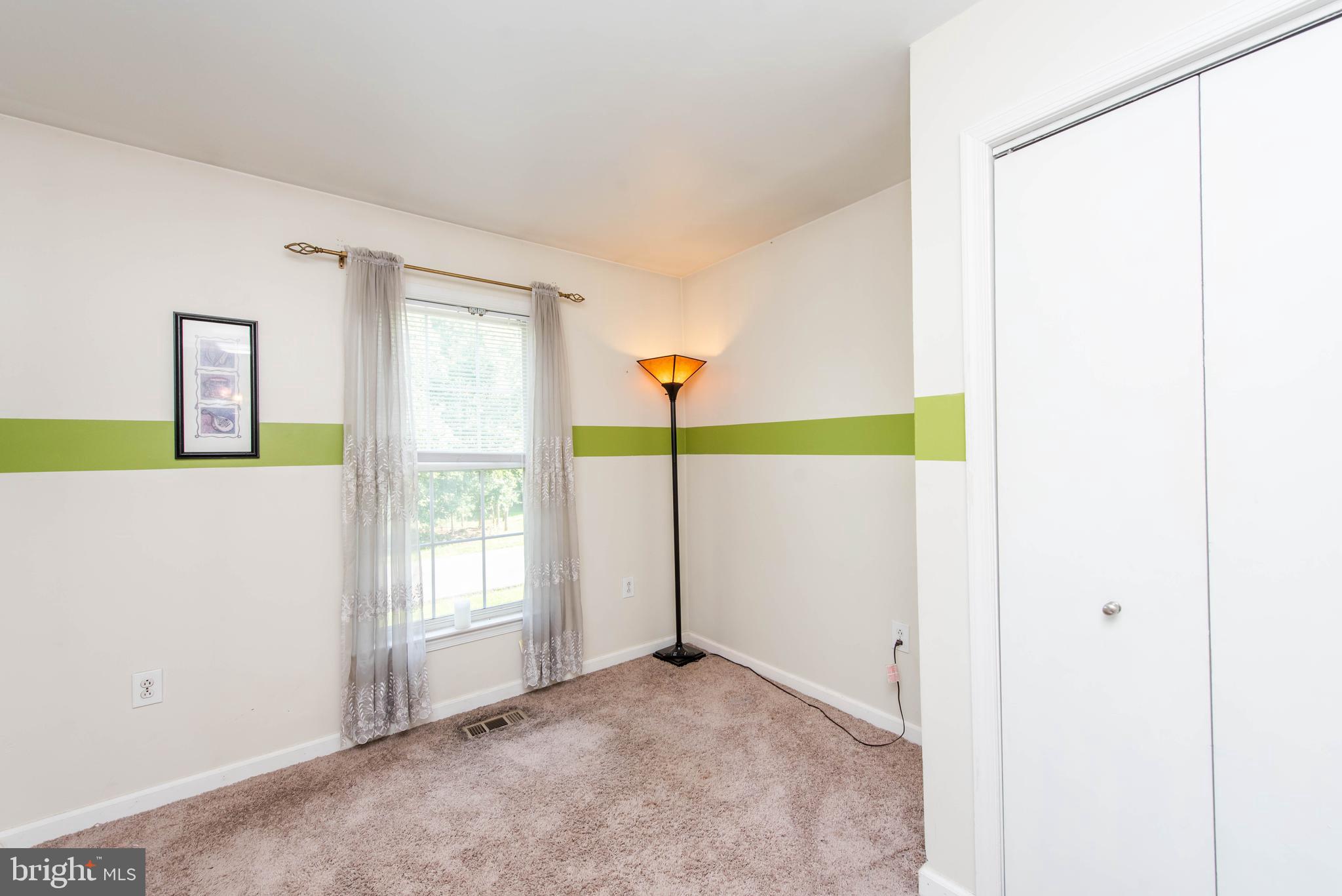 9811 Ridge Street Lanham, MD 20706 - Photo 17 of 34 Bedroom 2