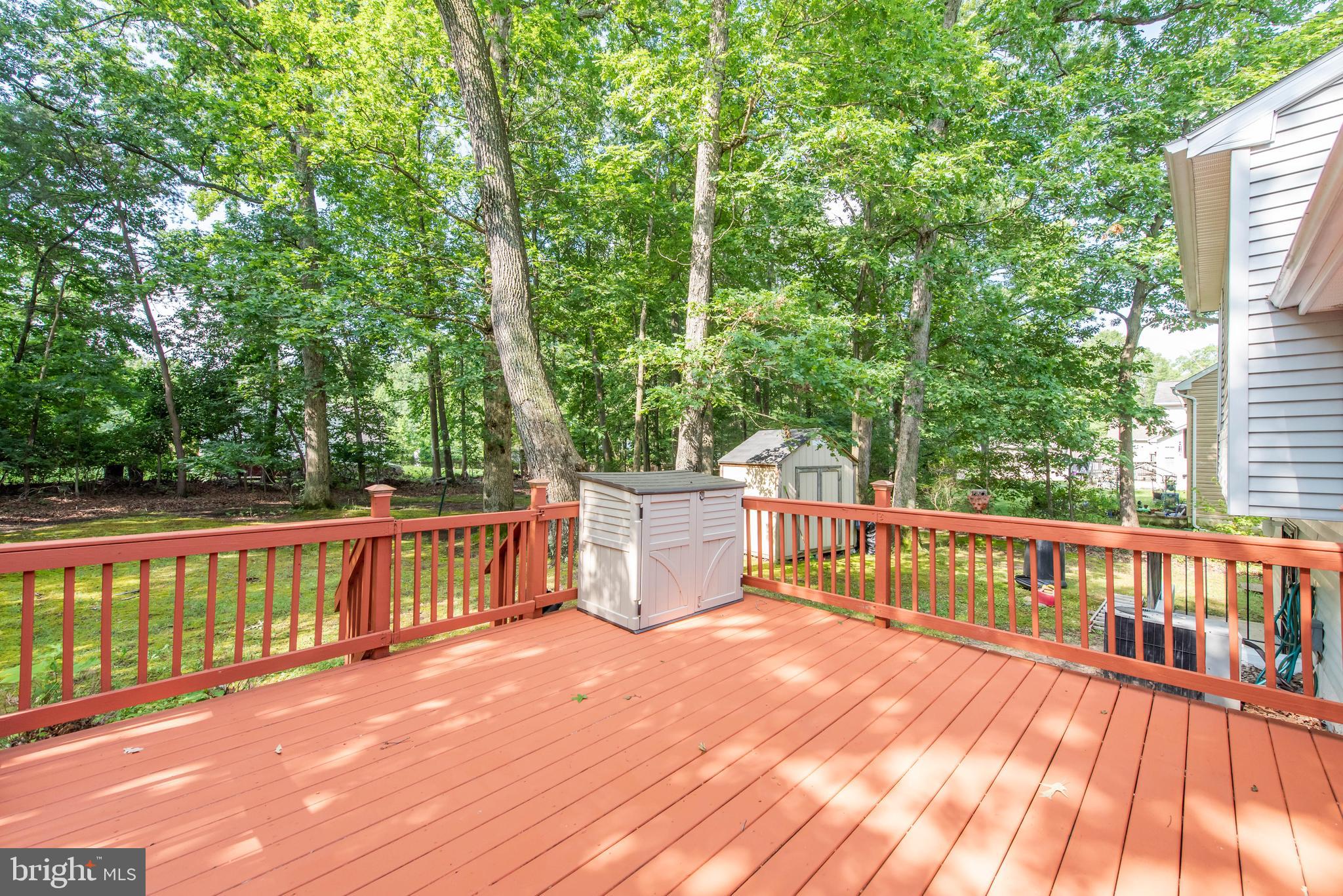 9811 Ridge Street Lanham, MD 20706 - Photo 31 of 34 Rear deck