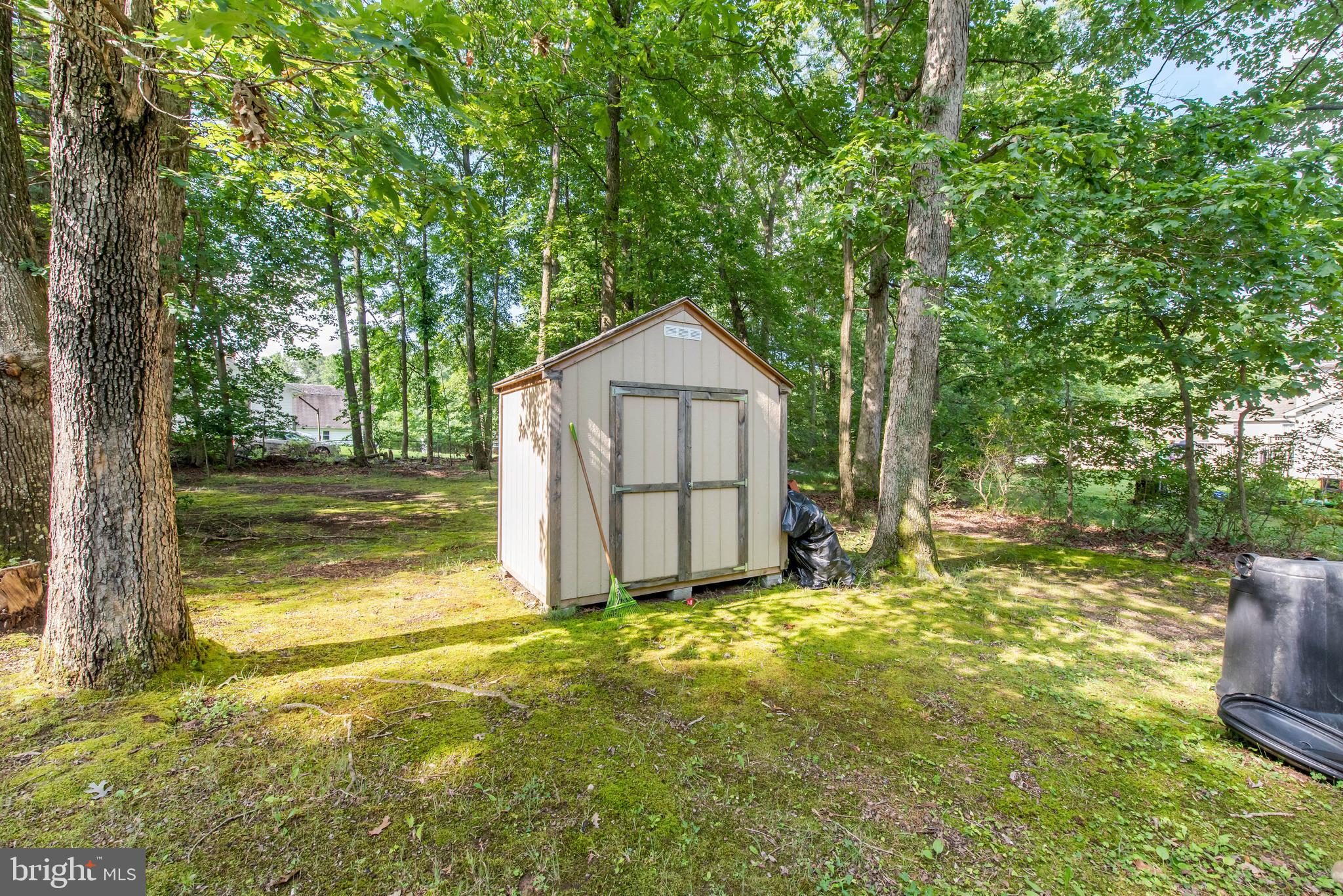 9811 Ridge Street Lanham, MD 20706 - Photo 34 of 34 Shed