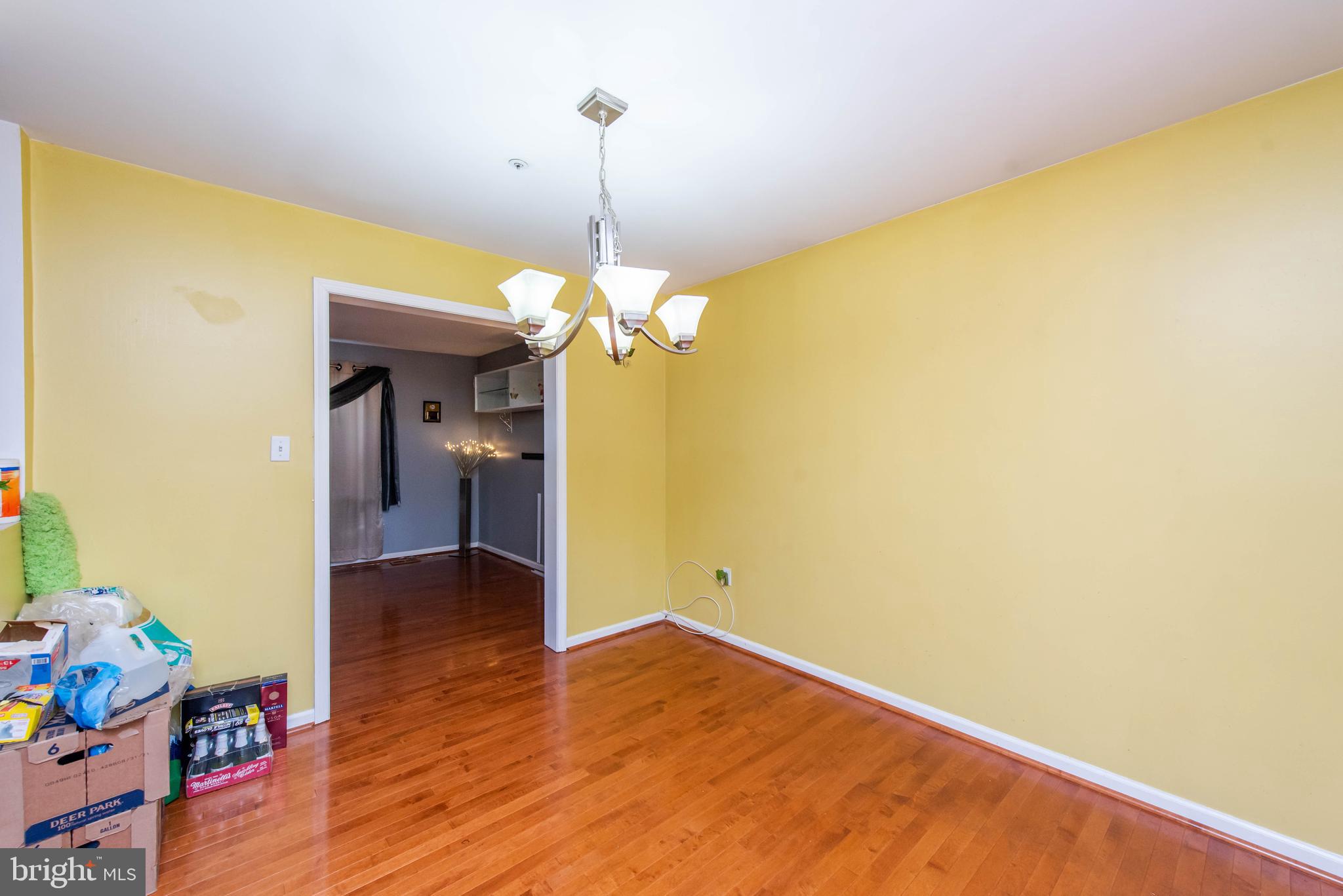 9811 Ridge Street Lanham, MD 20706 - Photo 10 of 34 Dining room
