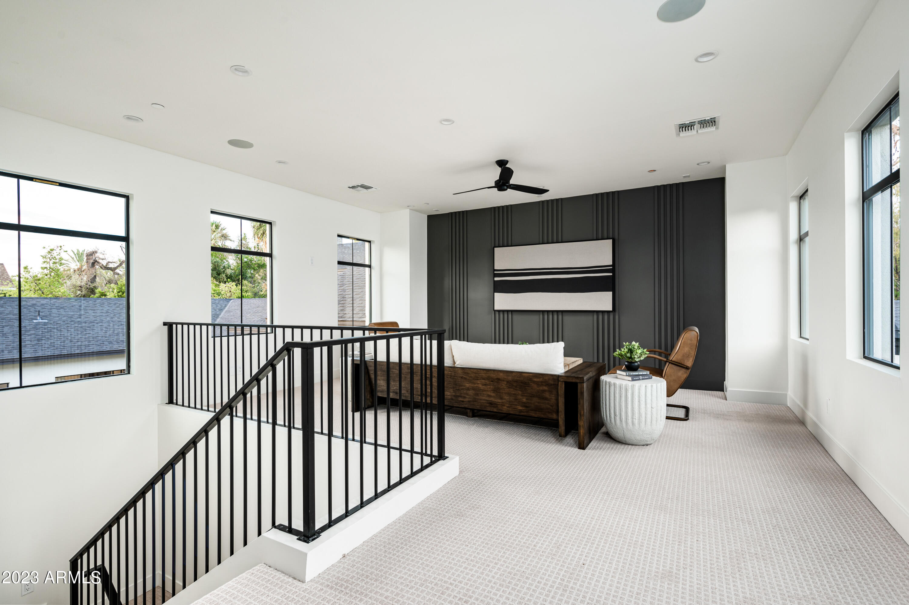 7230 North Central Avenue Phoenix, AZ 85021 - Photo 29 of 50 Loft Sitting area