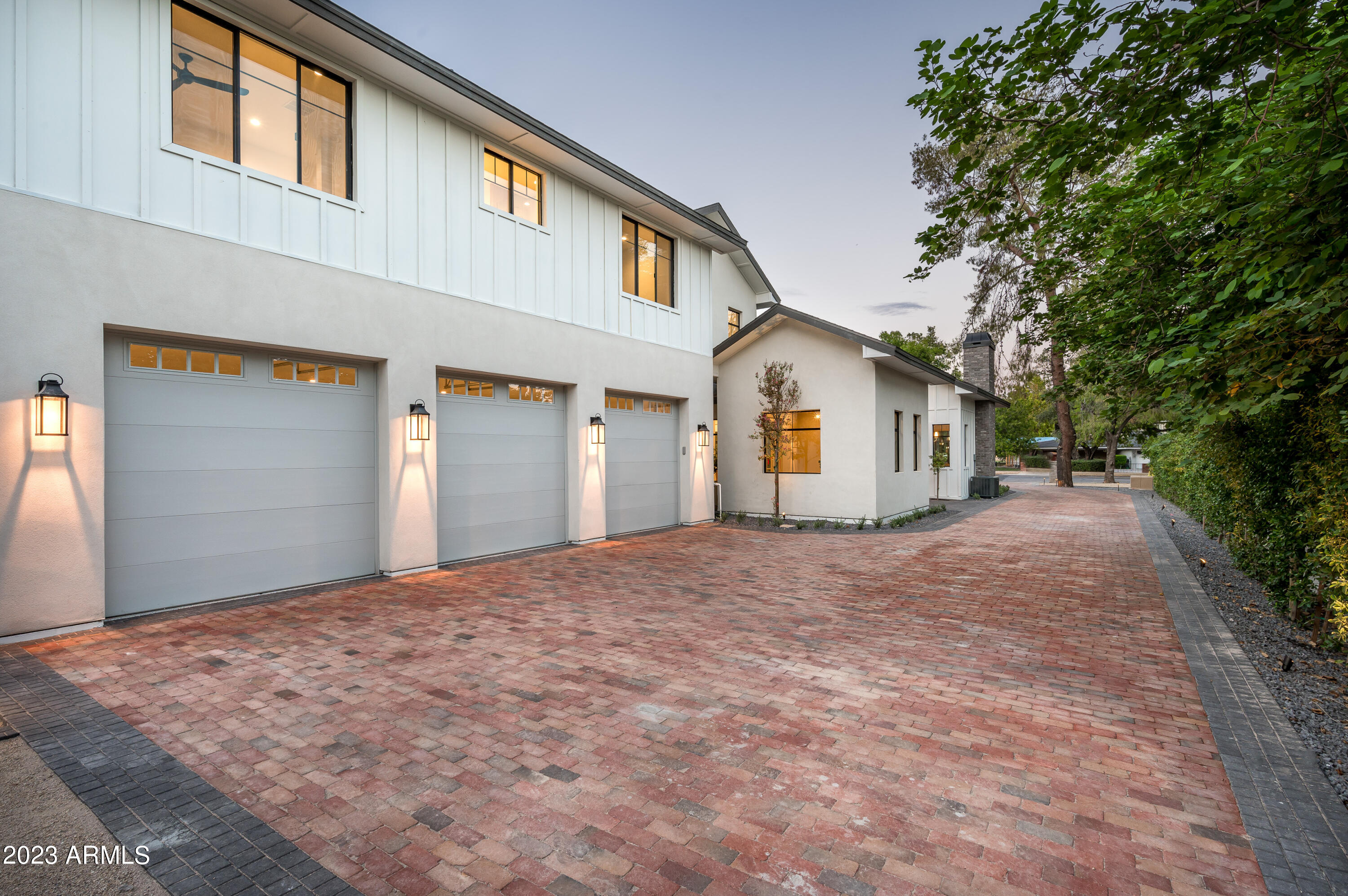 7230 North Central Avenue Phoenix, AZ 85021 - Photo 45 of 50 3 Car Garage