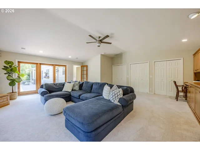 $1,049,000 | 2885 Powderhorn Street, Eugene, OR 97408