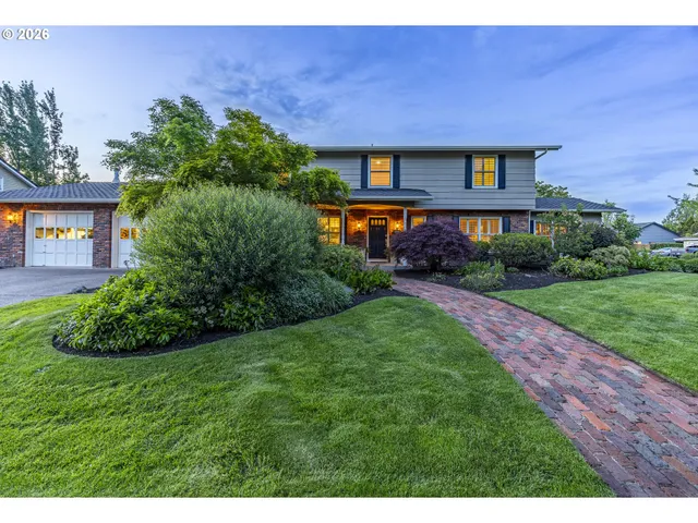 $1,049,000 | 2885 Powderhorn Street, Eugene, OR 97408