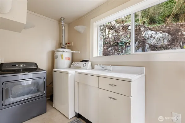 $715,000 | 220 Morris Street, La Conner, WA 98257