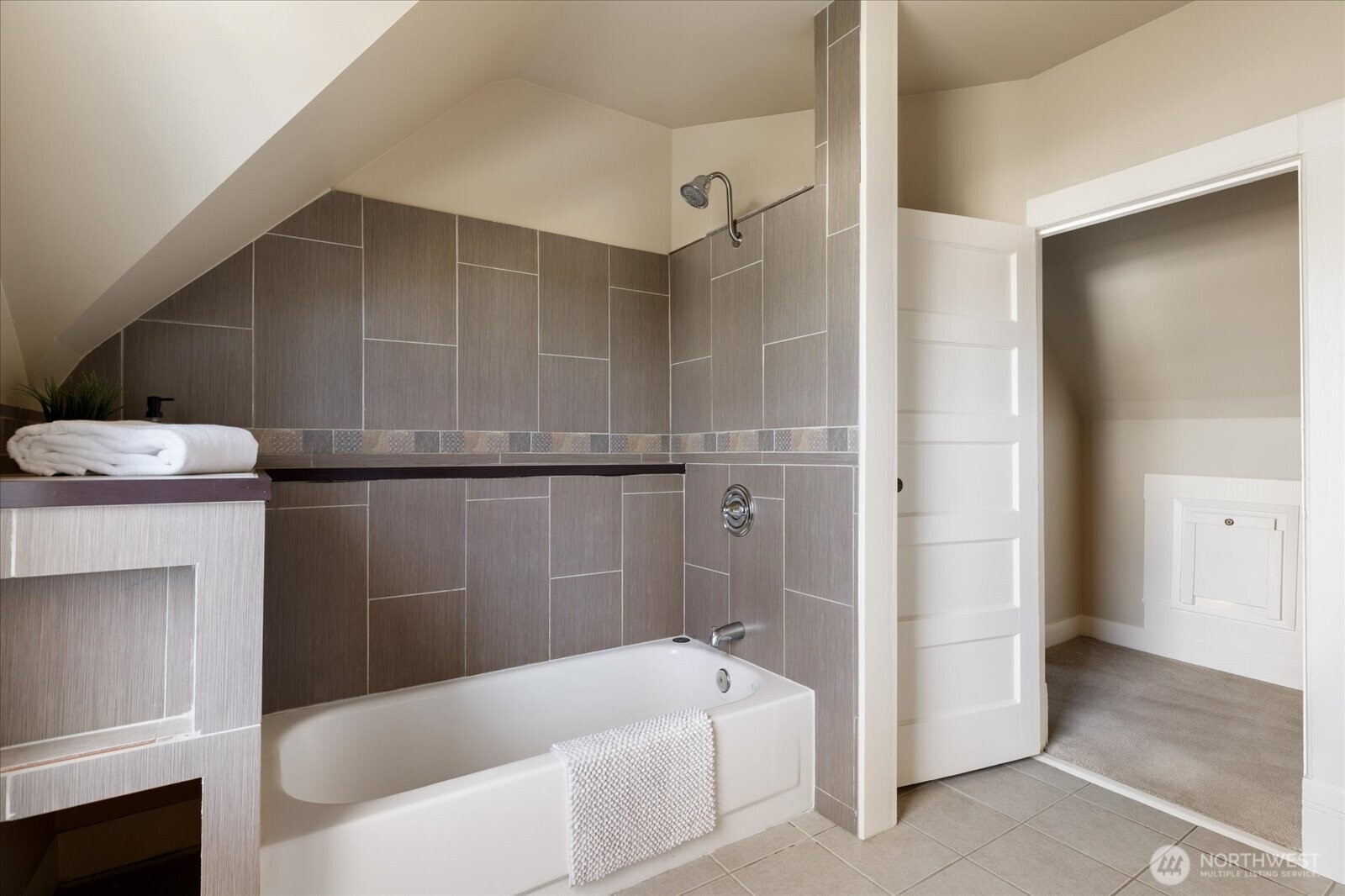 220 Morris Street La Conner, WA 98257 - Photo 28 of 40