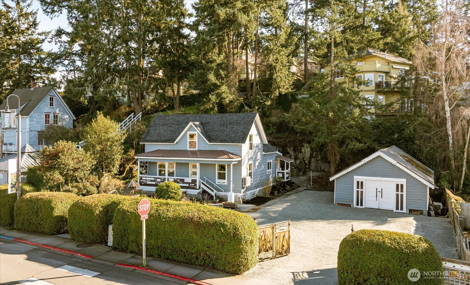 220 Morris Street La Conner, WA 98257 - Photo 3 of 40