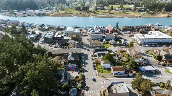 $715,000 | 220 Morris Street, La Conner, WA 98257