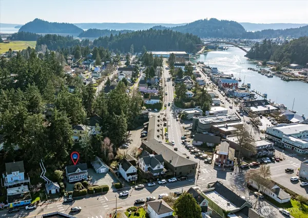 $715,000 | 220 Morris Street, La Conner, WA 98257