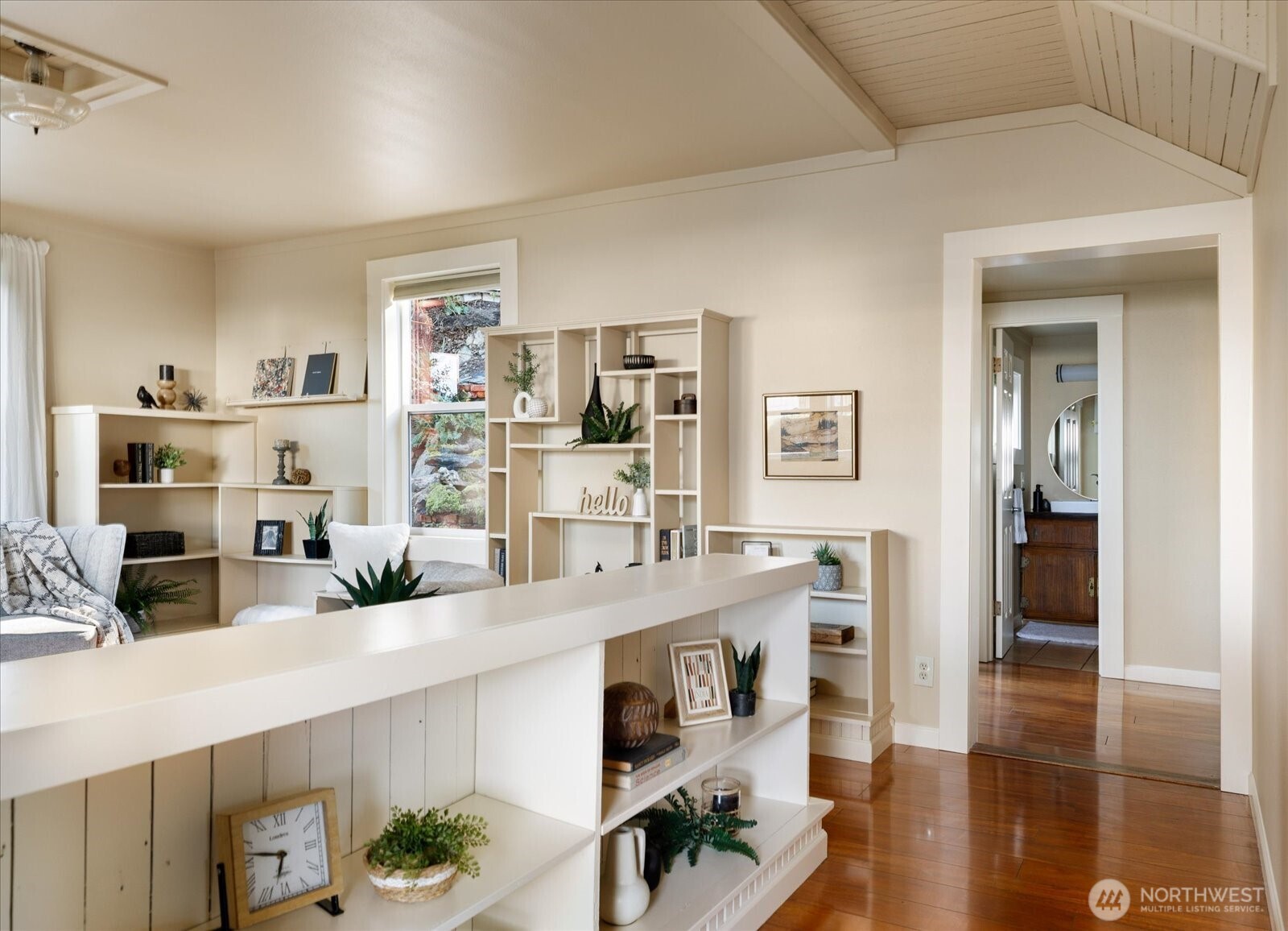 220 Morris Street La Conner, WA 98257 - Photo 9 of 40