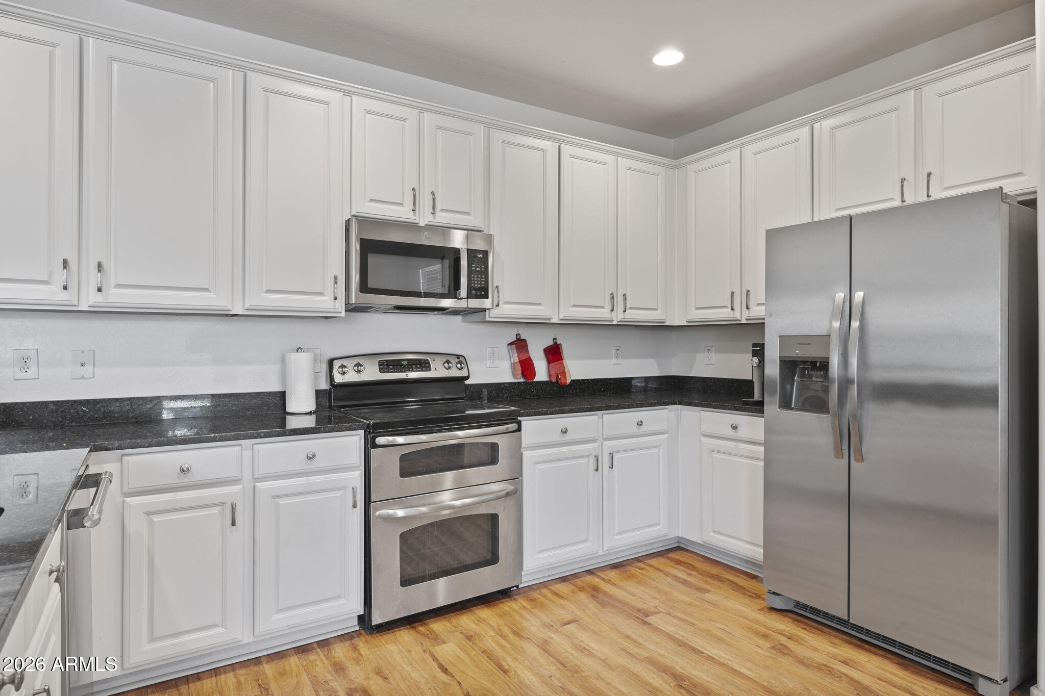 5455 West Bajada Road Phoenix, AZ 85083 - Photo 11 of 42 5455 W Bajada Rd Phoenix - 249