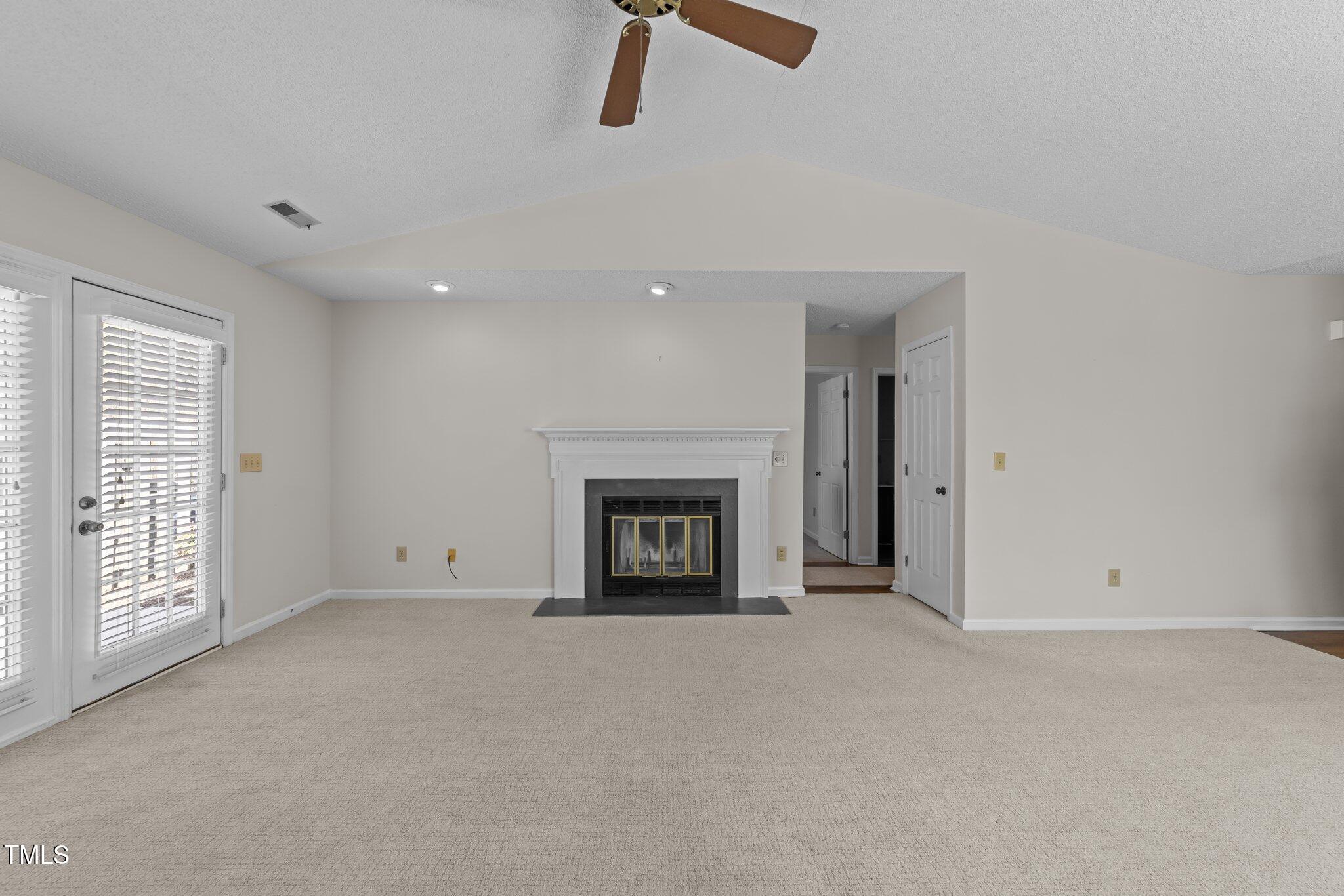 6817 Fairpoint Court Raleigh, NC 27613 - Photo 10 of 25 LivingRoom3