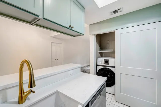 $1,375 | 11711 Memorial Drive, Unit 683, Houston, TX 77024