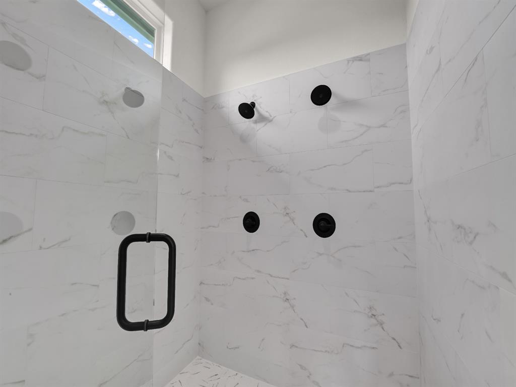 143 Desperado Way Weatherford, TX 76088 - Photo 24 of 36 Bathroom featuring a stall shower