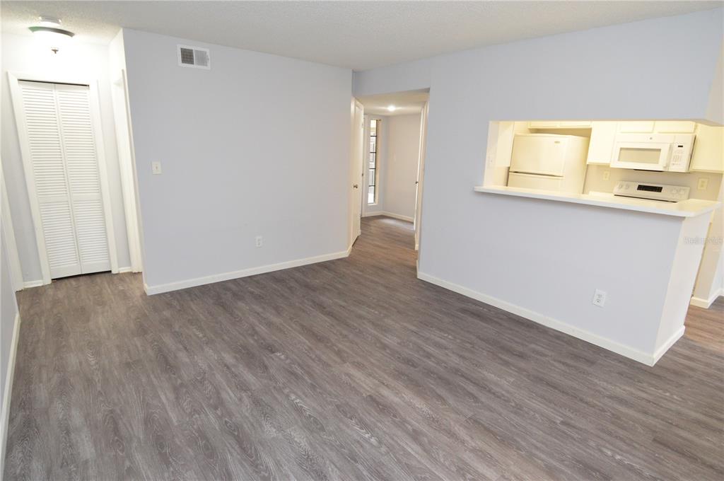 8641 Fancy Finch Drive, Unit 103 Tampa, FL 33614 - Photo 5 of 92