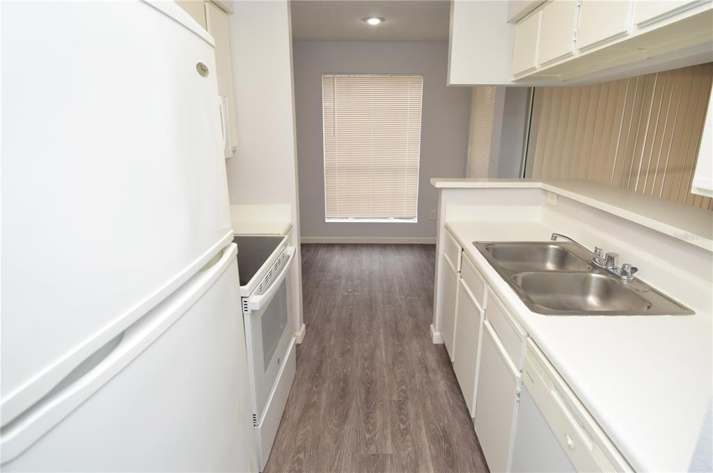 8641 Fancy Finch Drive, Unit 103 Tampa, FL 33614 - Photo 10 of 92